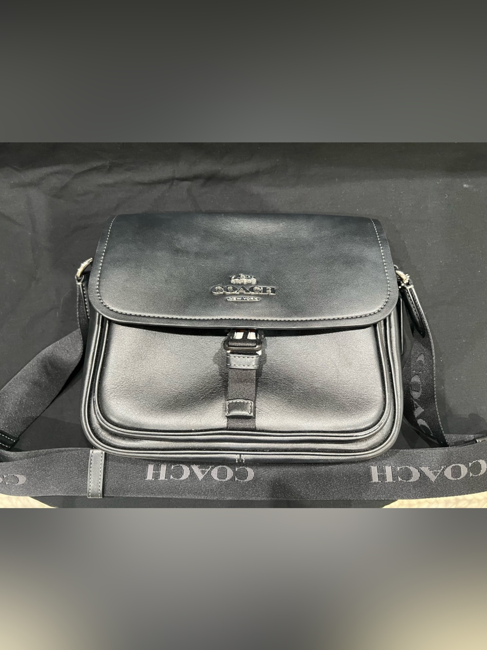 Coach Pace Messenger CR098 Black Leather Crossbody